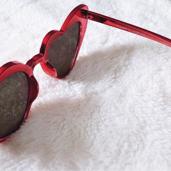 Addison Red Heart-Shaped Sunglasses - Picture 6 of 13